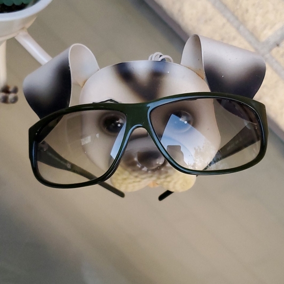 Dolce&Gabbana D&G Vintage Olive Green Sunglasses - Picture 5 of 6